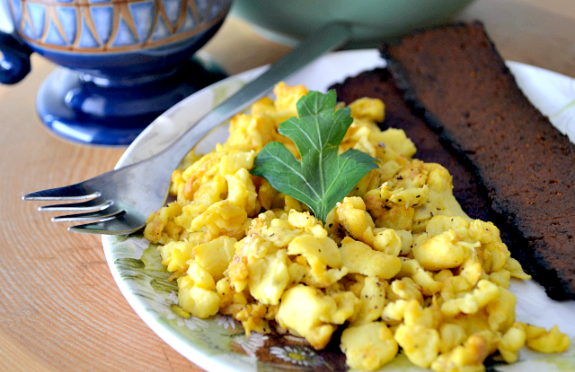 veganeggscramble